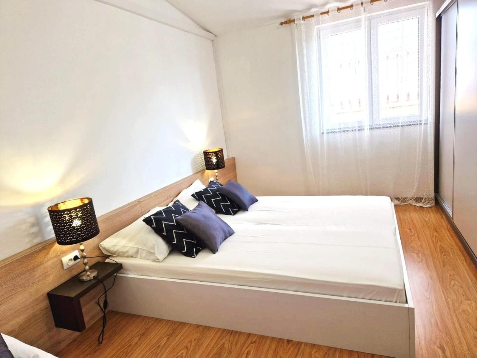 Apartments Gavran Baška Voda Quarto foto